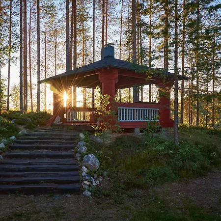 Bed and Breakfast Capture Nordic Wilderness Camp